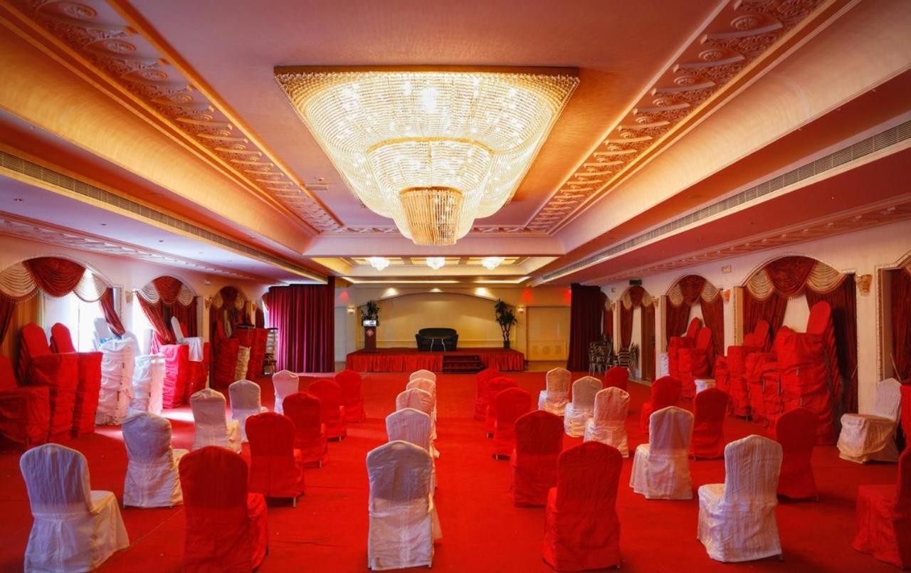 Johny International Hotel Muscat Exterior photo
