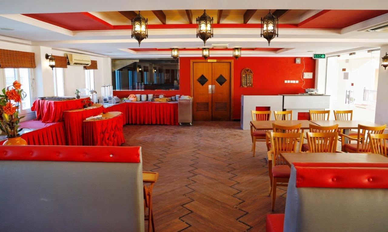 Johny International Hotel Muscat Exterior photo