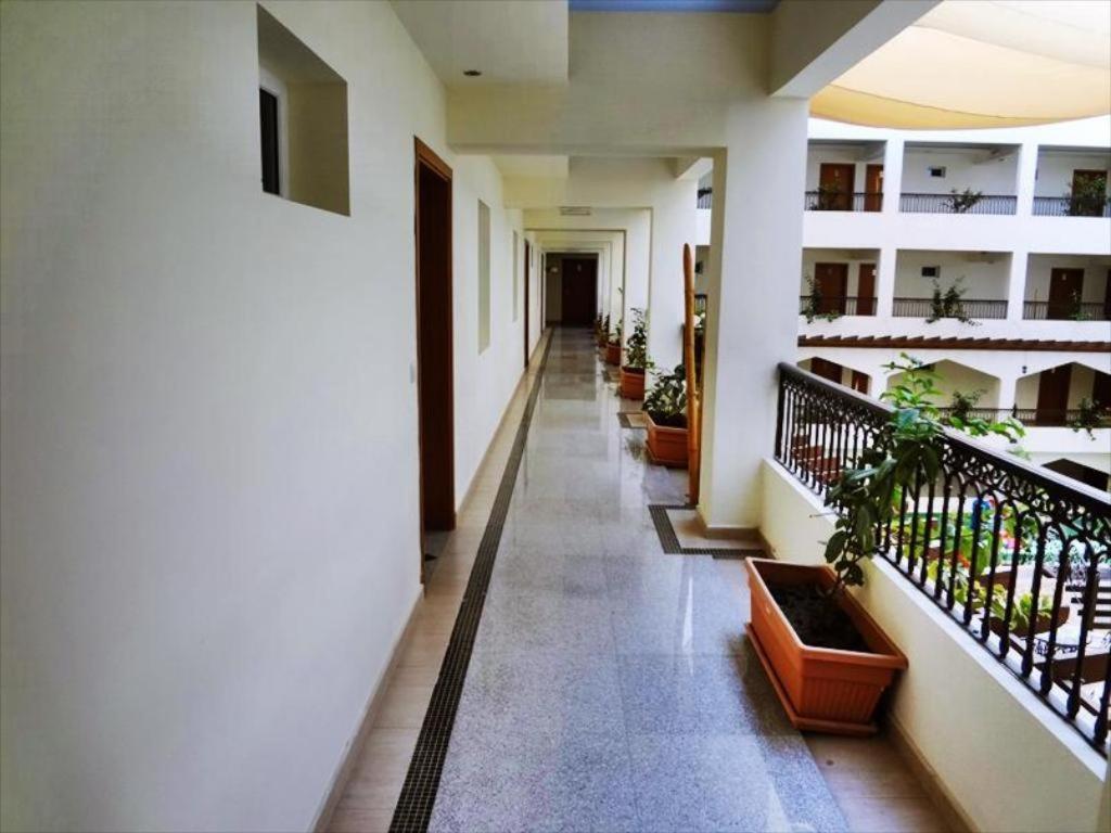 Johny International Hotel Muscat Exterior photo