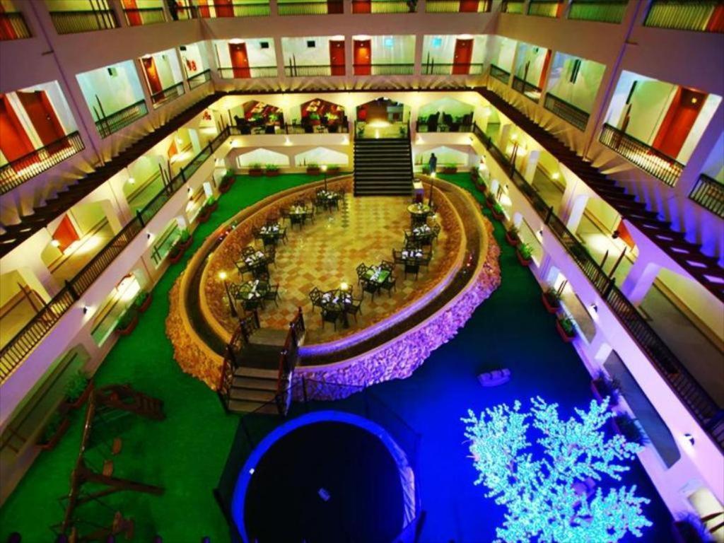 Johny International Hotel Muscat Exterior photo