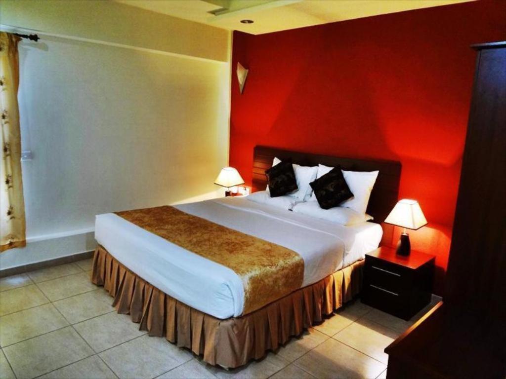 Johny International Hotel Muscat Exterior photo