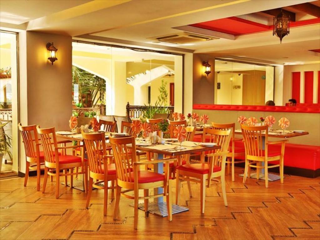 Johny International Hotel Muscat Exterior photo